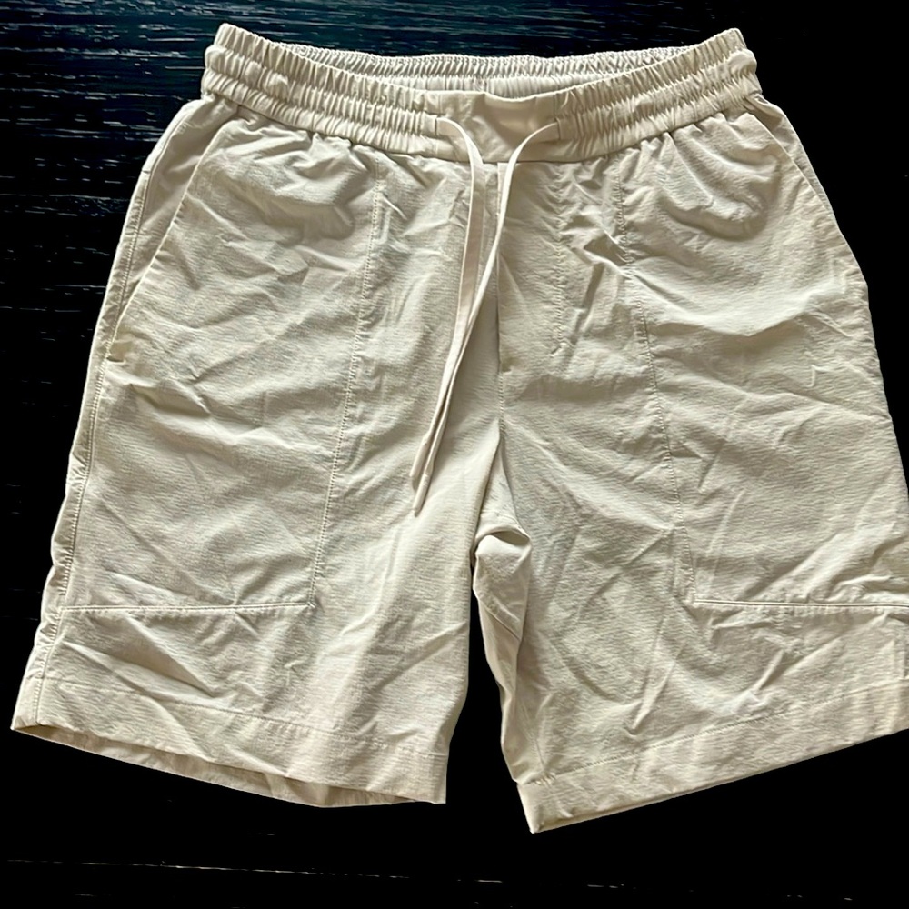 Mens Lululemon Training shorts